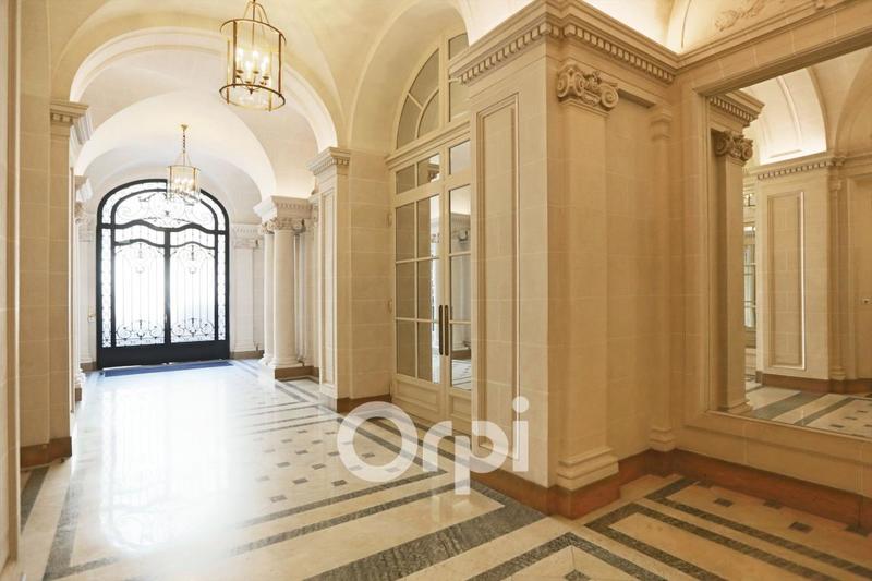 Appartement - 100 m² - 4 pièces