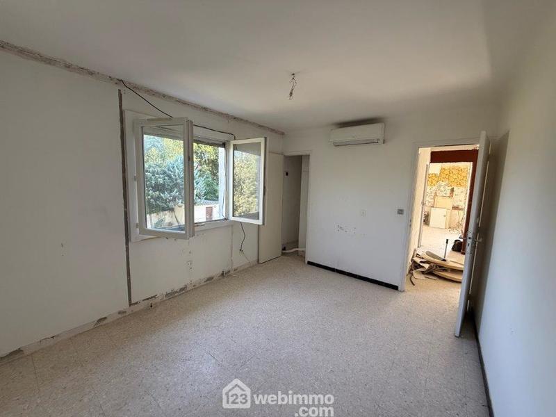 Villa - 174 m² - 8 pièces