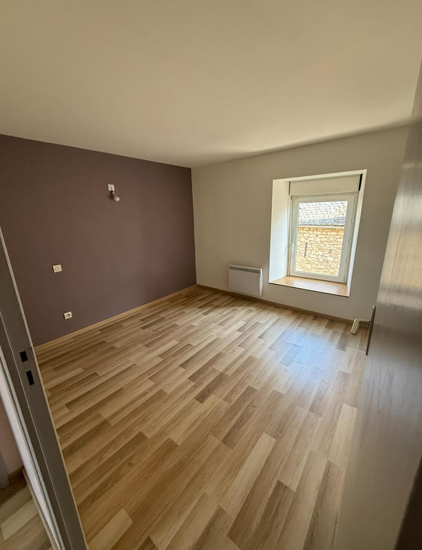 Maison - 175 m² - 9 pièces