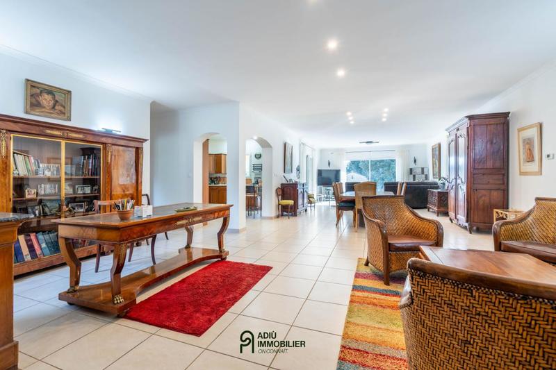 Villa - 170 m² - 5 pièces