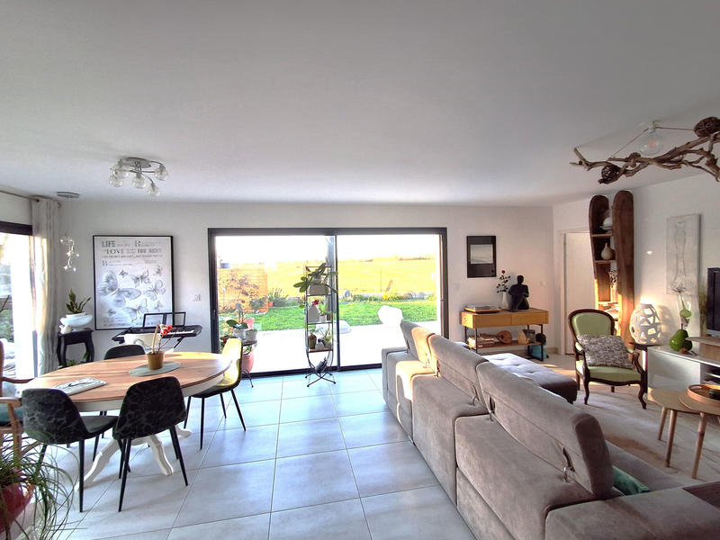 Maison - 114 m² - 5 pièces