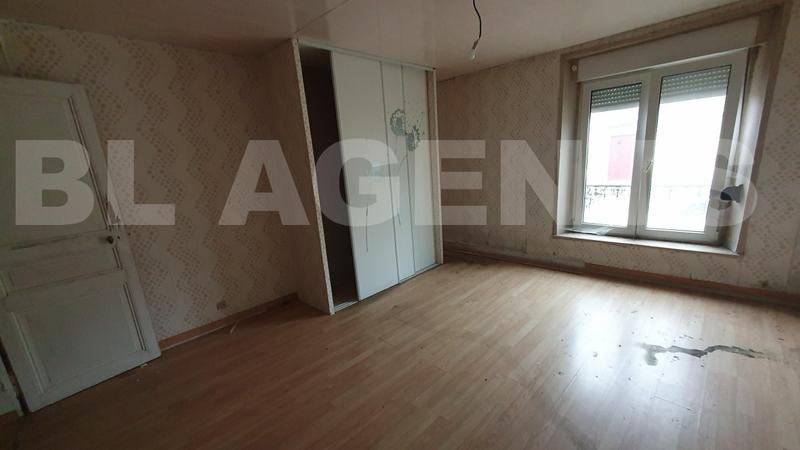 Maison - 250 m² - 8 pièces