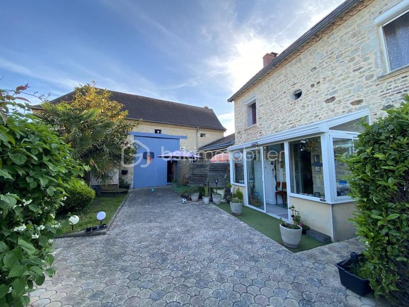 Maison ancienne - 246 m² - 9 pièces