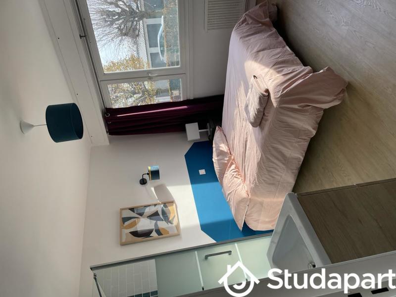 Chambre - 15 m² - 1 pièce