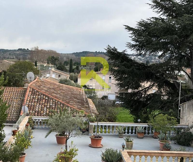 Immeuble - 250 m² - 11 pièces