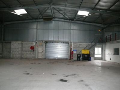 Local commercial - 1 440 m² - 9 pièces