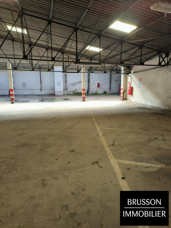 Parking / Garage - 10 m²