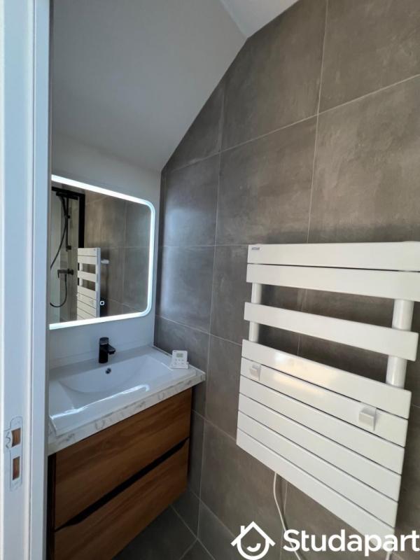 Chambre - 12 m² - 1 pièce