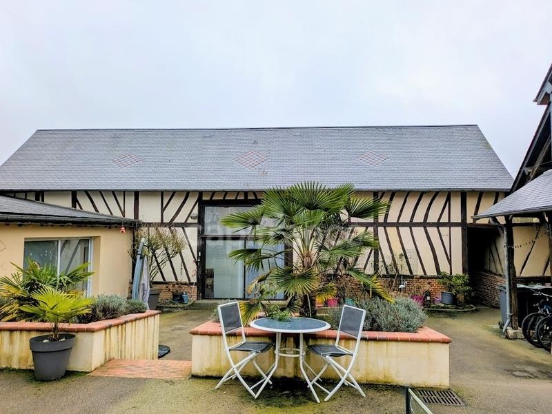 Maison - 424 m² - 14 pièces