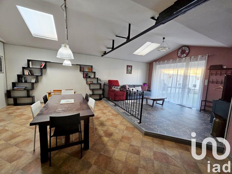 Maison - 207 m² - 7 pièces