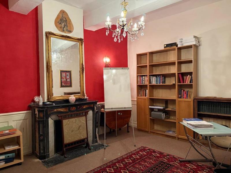 Demeure - 455 m² - 12 pièces