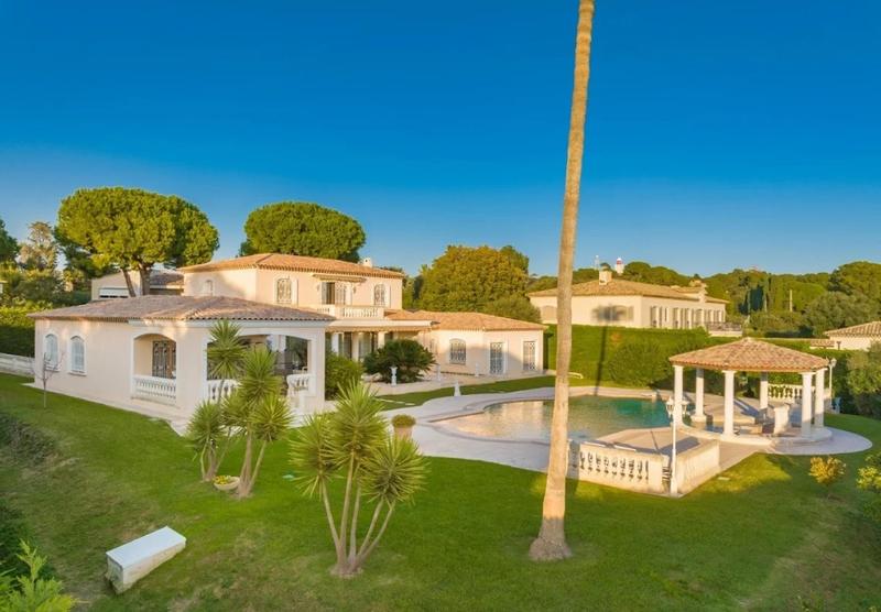 Villa - 450 m² - 8 pièces
