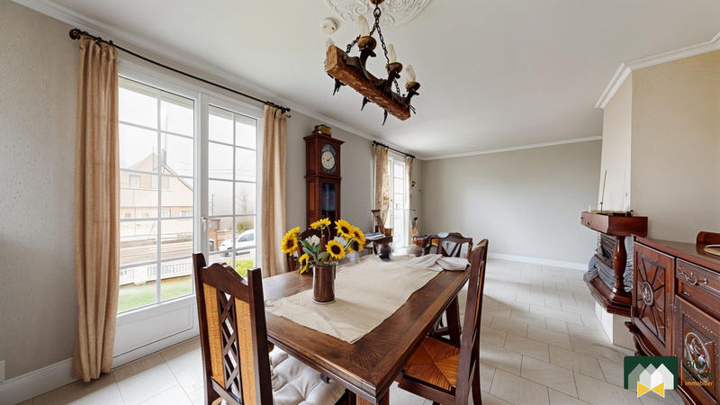 Maison traditionnelle - 107 m² - 4 pièces