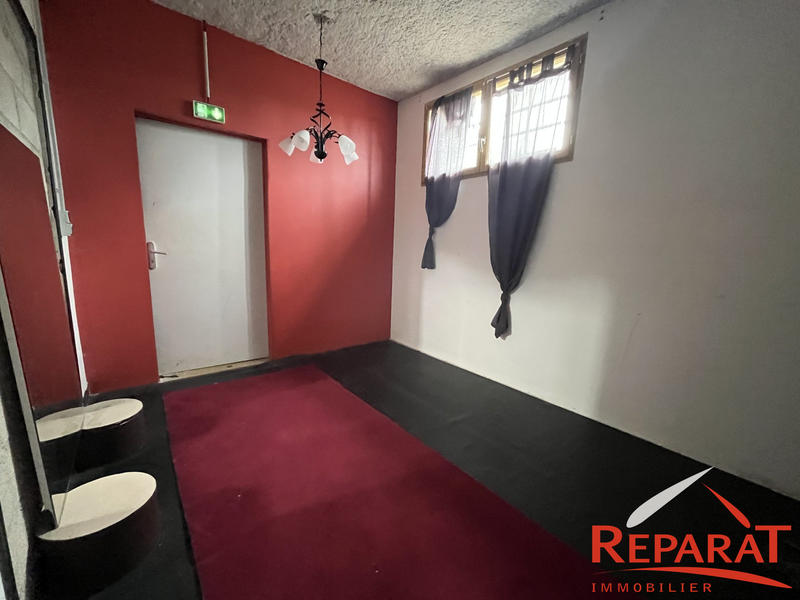 Local d'activités - 325 m²