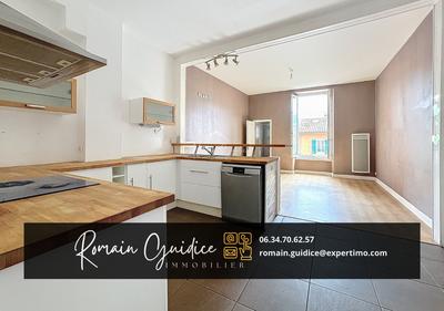 Appartement - 114 m² - 4 pièces