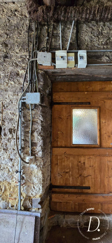 Maison ancienne - 227 m² - 8 pièces