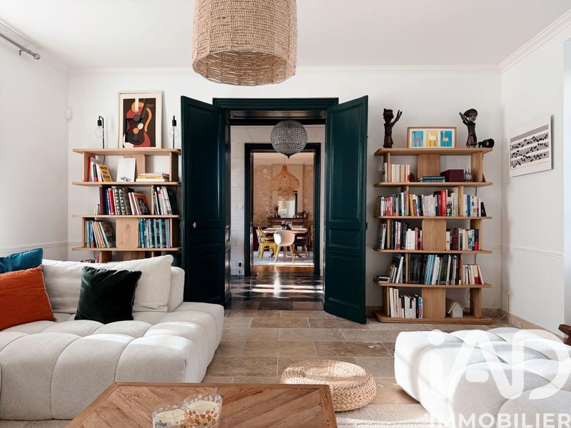 Maison - 320 m² - 8 pièces