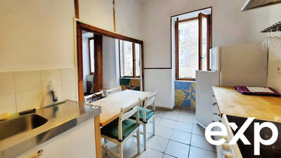 Appartement - 84 m² - 5 pièces