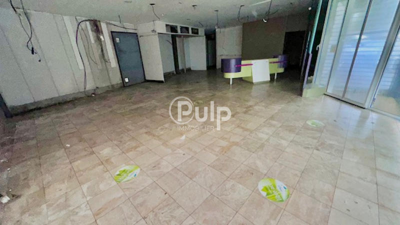 Local commercial - 469 m² - 7 pièces