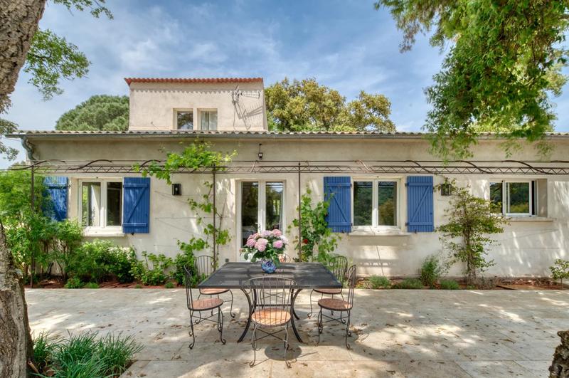 Maison de domaine équestre - 524 m² - 9 pièces