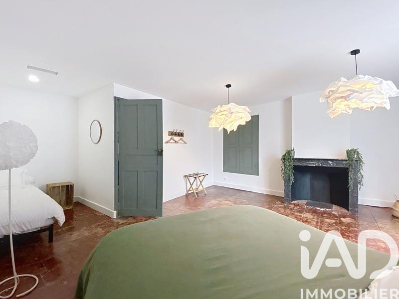 Maison de ville - 270 m² - 8 pièces