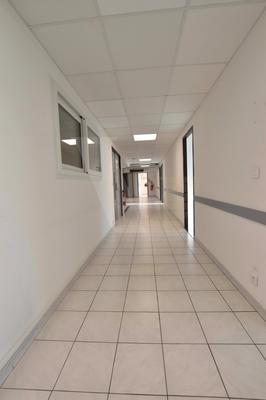 Local commercial - 282 m²