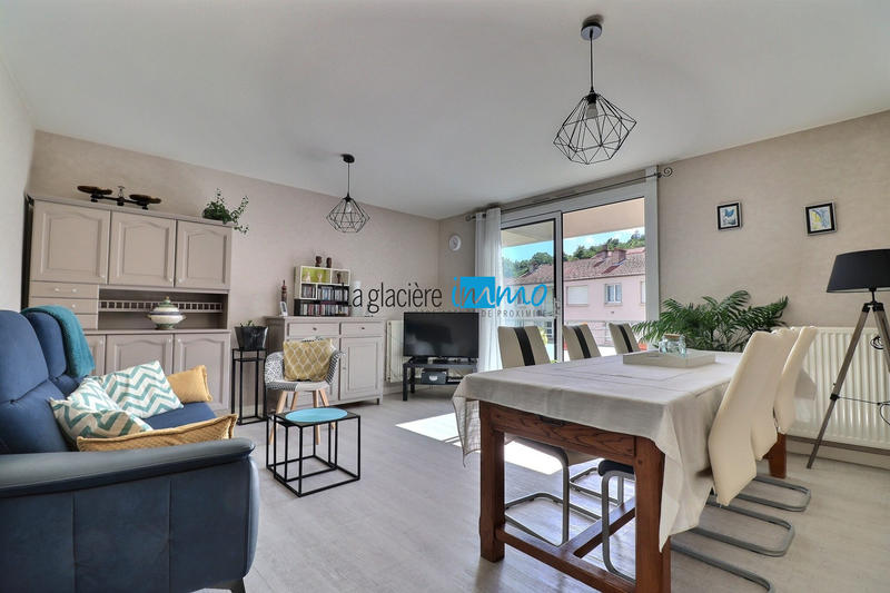 Appartement - 77 m² - 3 pièces