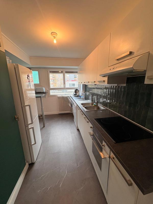 Appartement - 94 m² - 5 pièces