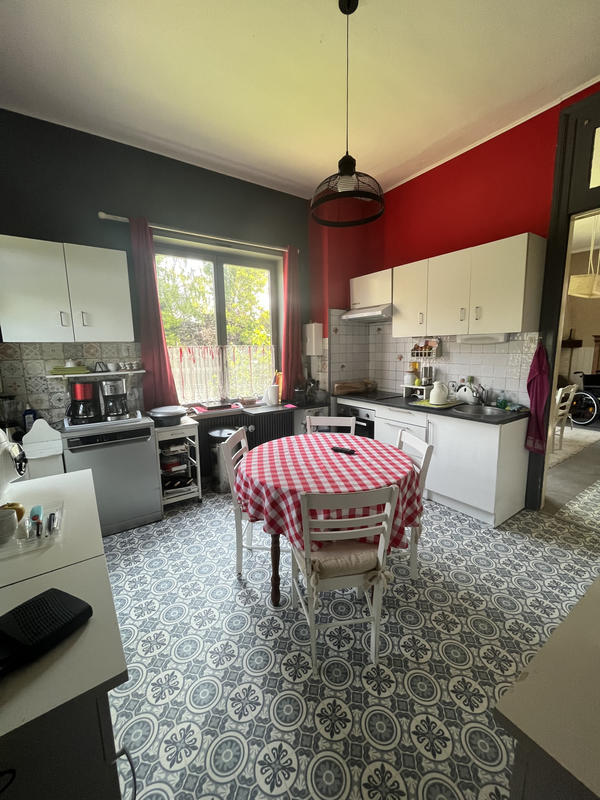 Propriété - 588 m² - 13 pièces