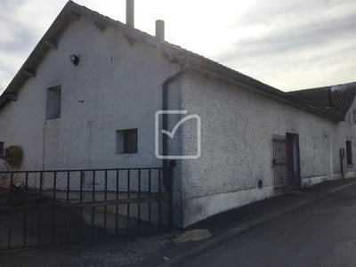 Maison - 244 m² - 12 pièces