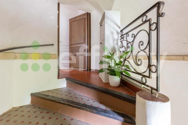 Appartement - 125 m² - 5 pièces