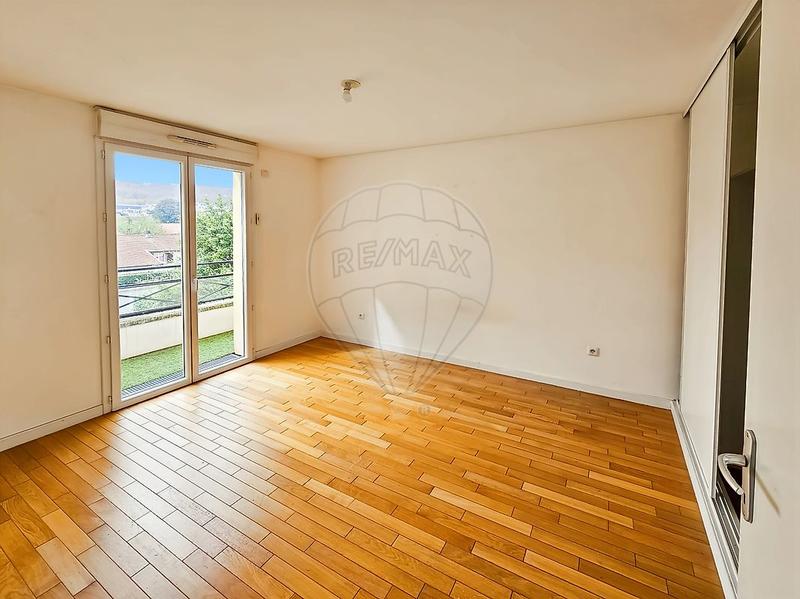 Appartement - 84 m² - 4 pièces