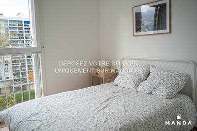 Chambre - 10 m² - 5 pièces