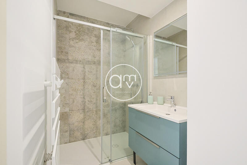 Appartement - 80 m² - 4 pièces