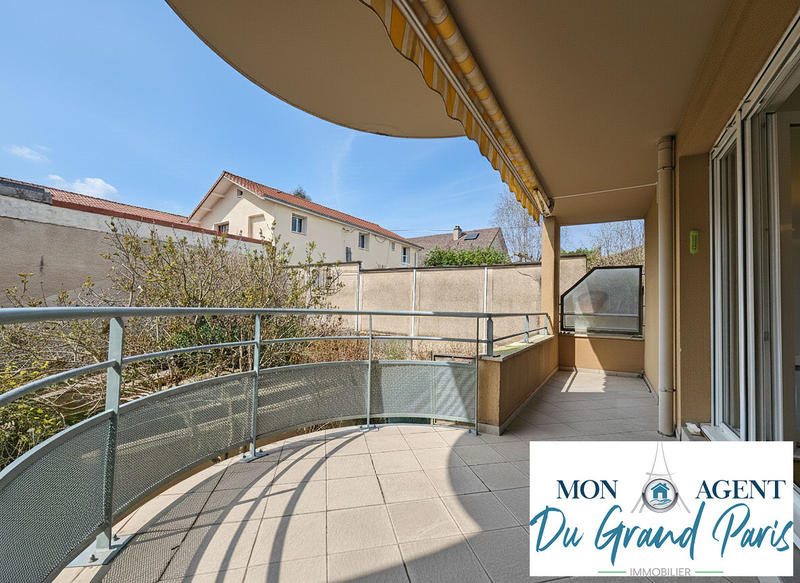 Appartement - 100 m² - 5 pièces