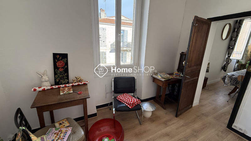 Appartement - 92 m² - 5 pièces