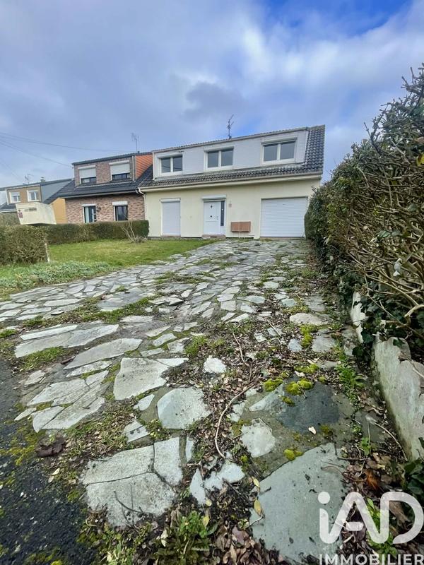 Maison - 110 m² - 6 pièces