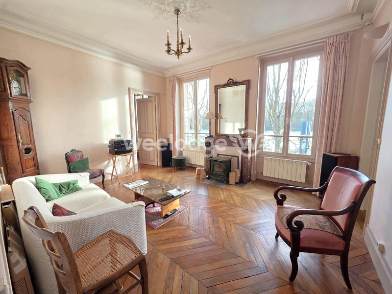 Appartement - 84 m² - 4 pièces