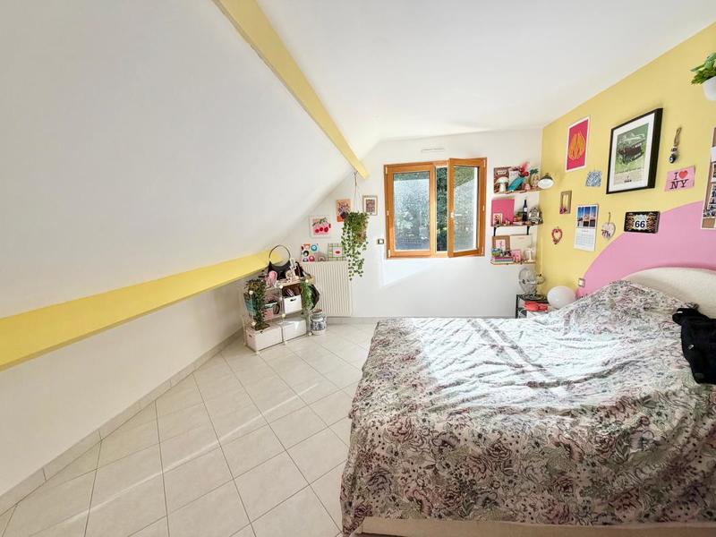 Maison - 298 m² - 5 pièces