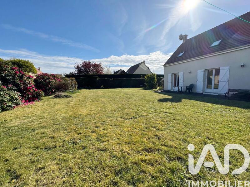 Maison - 93 m² - 6 pièces