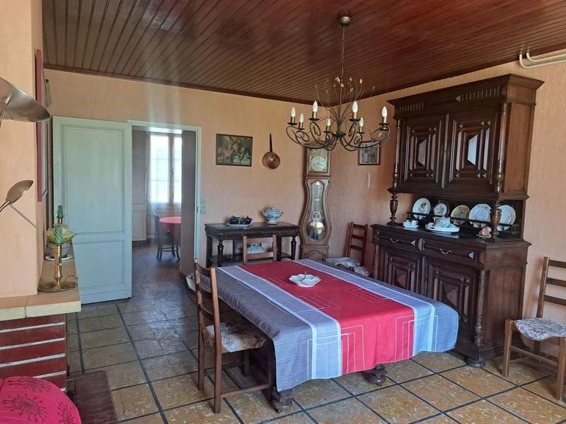 Maison en pierre - 145 m² - 6 pièces