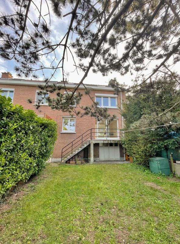 Maison - 110 m² - 4 pièces