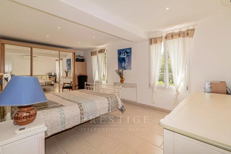 Maison - 117 m² - 5 pièces