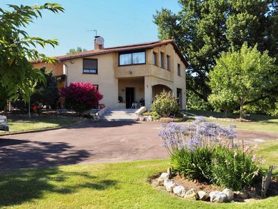 Maison - 160 m² - 5 pièces