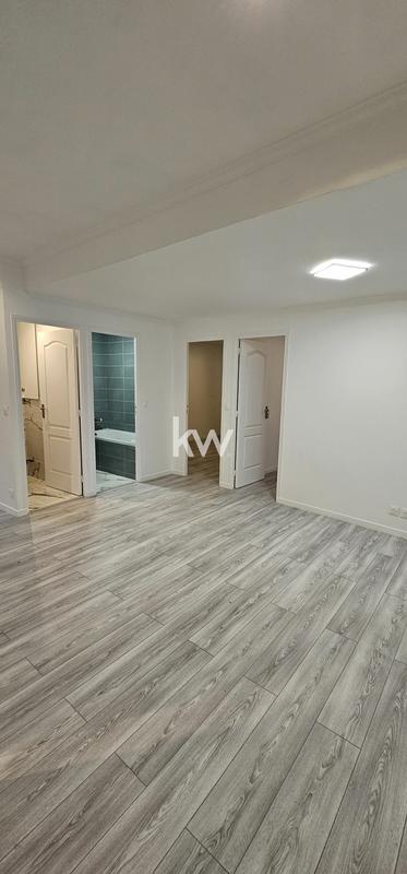 Corps de ferme - 245 m² - 9 pièces