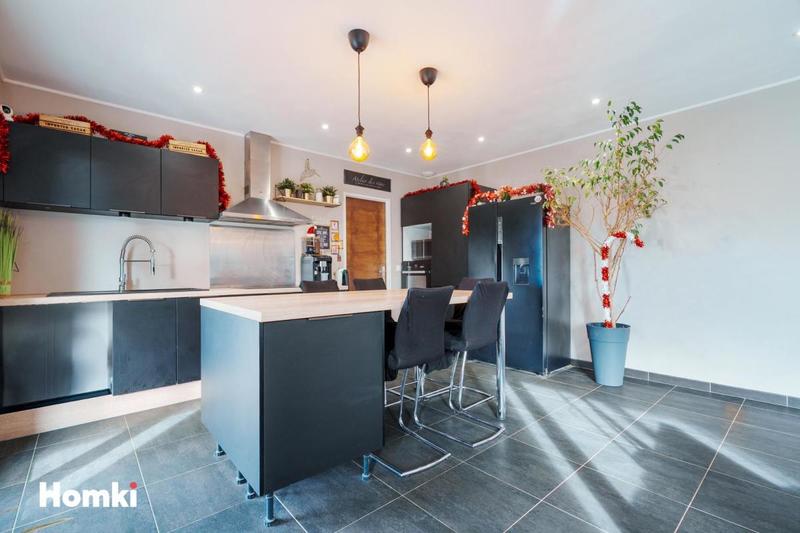 Maison - 81 m² - 4 pièces