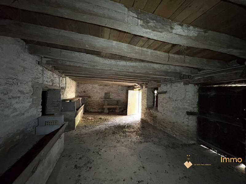 Maison - 218 m² - 10 pièces