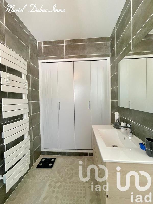 Maison - 201 m² - 5 pièces