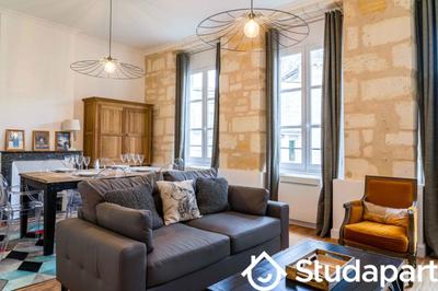 Appartement - 75 m² - 3 pièces