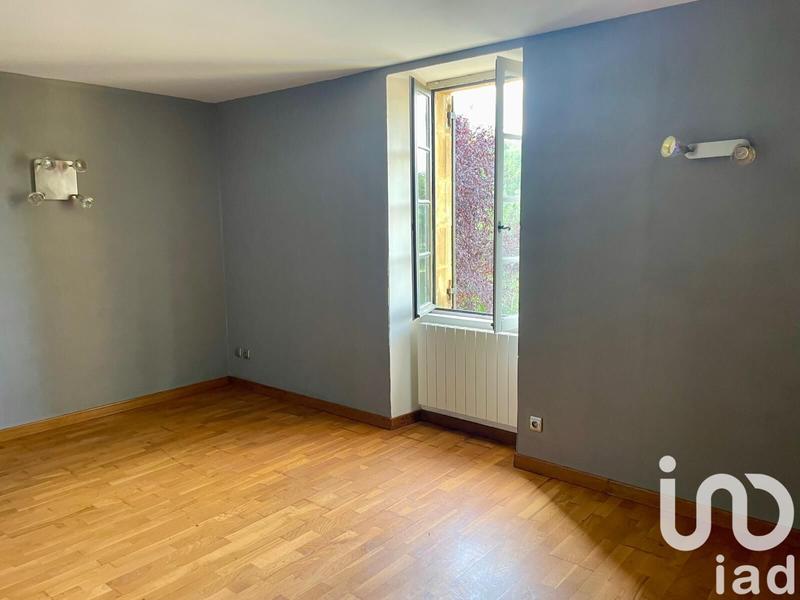 Maison - 238 m² - 10 pièces